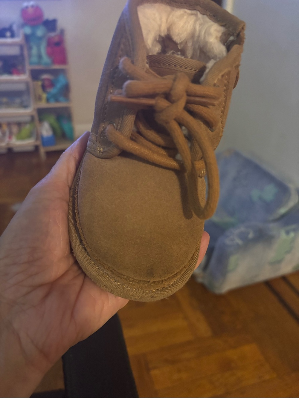 UGG Kids Chestnut Suede Lace-Up Boot with Plush Lining